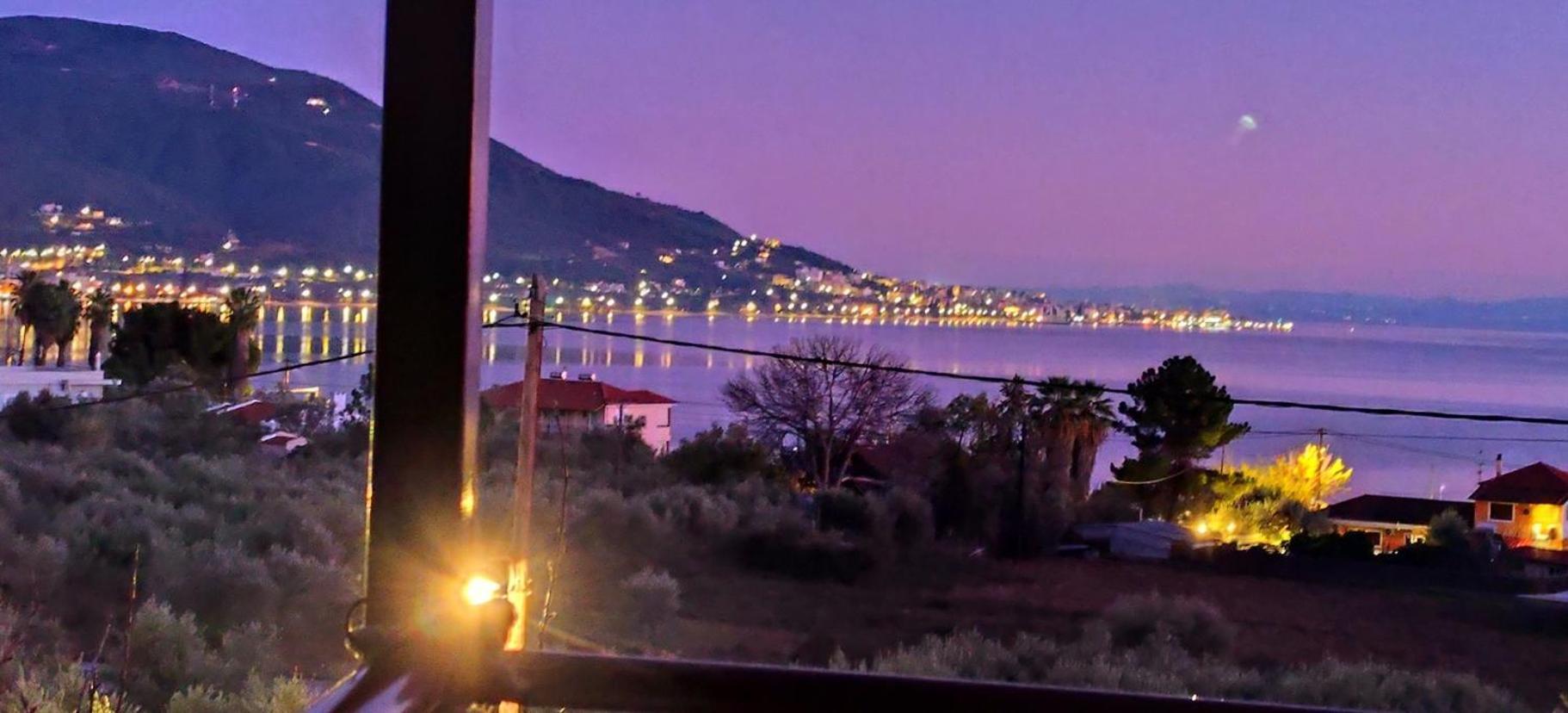 Cozy House With Amazing View! Leilighet Loutrá Edipsoú Eksteriør bilde